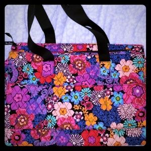 Vera Bradley travel bag